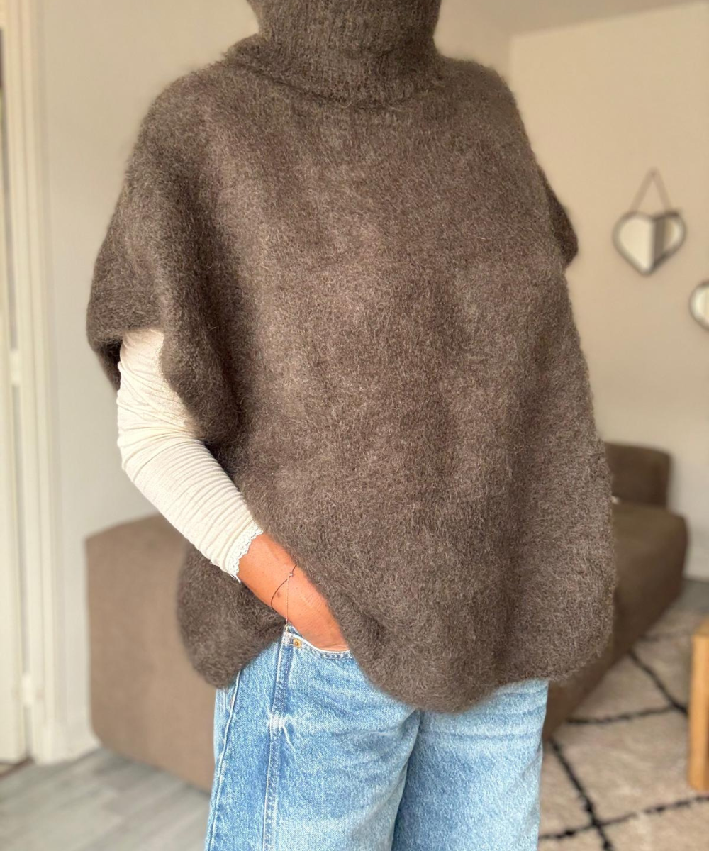 PULL COL ROULÉ SANS MANCHES MILA