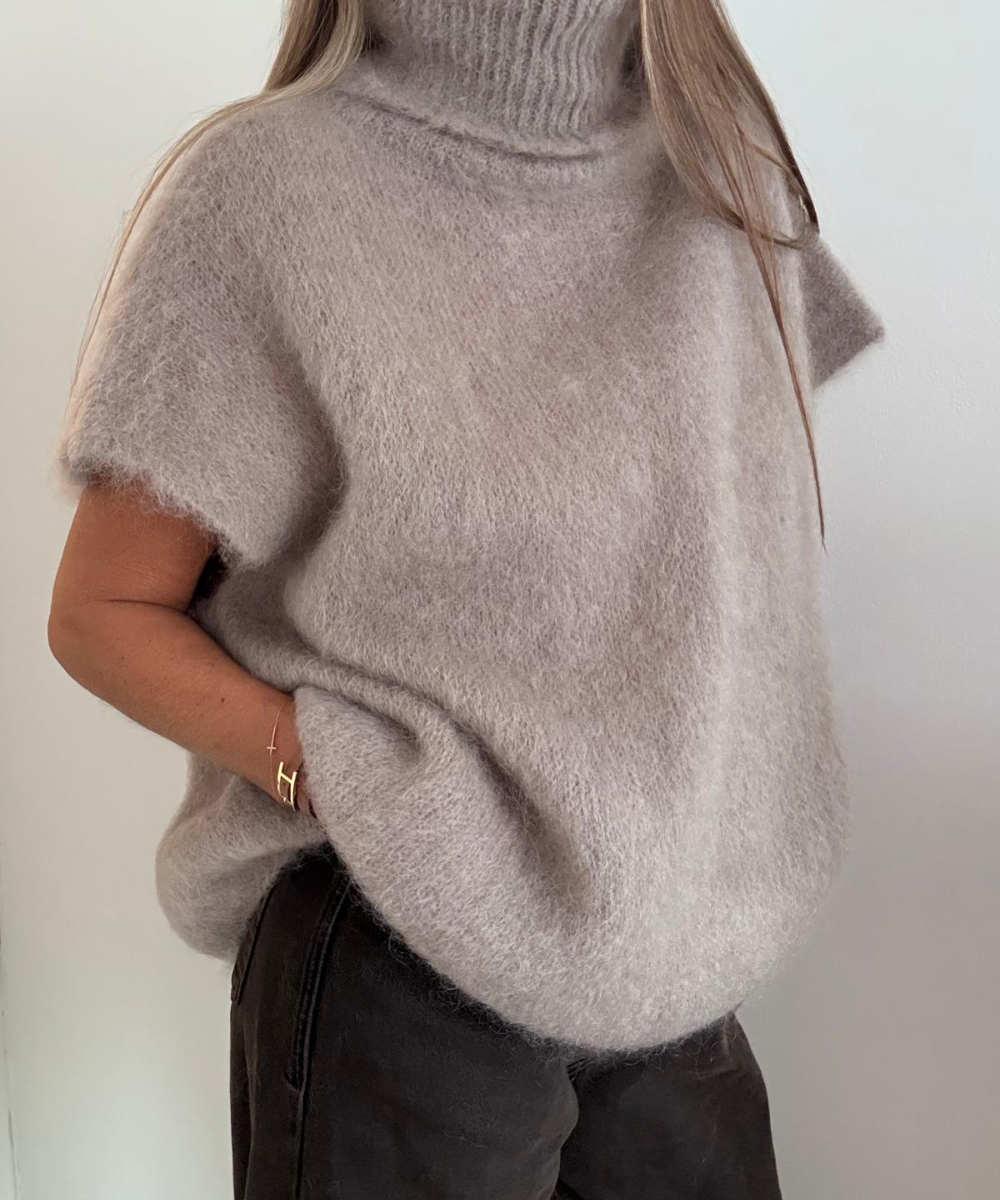 PULL COL ROULÉ SANS MANCHES EN MOHAIR MARIE