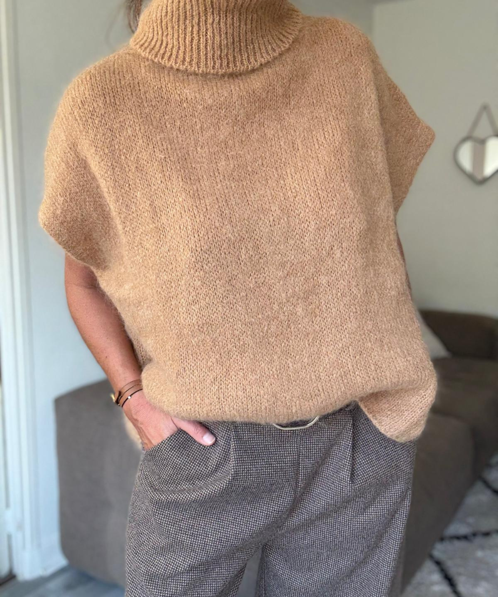 PULL COL ROULÉ SANS MANCHES CARLA
